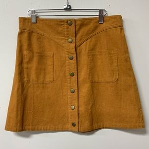 Love Riche  (L) gold corduroy snap skirt NWT